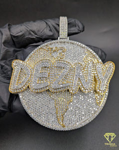 Pendentif personnalisé « DEZNY » entièrement serti de diamants de laboratoire VVS en argent sterling 925, bijoux hip-hop - Product Image 1