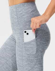 Leggings de fitness haute performance avec design d'équipe personnalisé pour le yoga, la gym, l'entraînement, la course à pied et le quotidien - Product Image 3