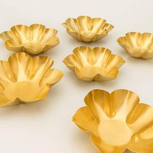 ชามอูร์ลีลายดอกบัวทองแบบดั้งเดิมสำหรับเทียนลอยน้ำ ทำเทียน และตกแต่งบ้านในเทศกาลต่างๆ - Product Image 4