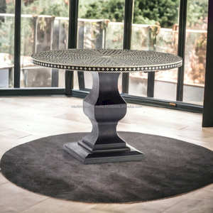 Art dans la décoration Tables basses uniques en incrustation d'os pour un style intemporel - Product Image 3