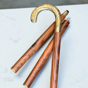 Bastón de metal resistente diseñado para brindar soporte de estabilidad y mejorar el equilibrio para personas mayores - Product Image 1