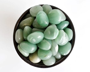 Wholesale Green Aventurine Tumbled Stones Crystal Stone <b>Top</b> Selling For Home Decor Best Design Drawing Room Decor - Product Image 3