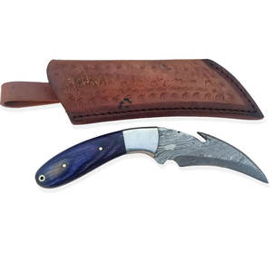 Couteau de chasse artisanal en acier Damas sur mesure avec lame à motifs décoratifs pour une utilisation en extérieur et sur le terrain - Product Image 1