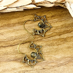 Pendientes de Aro Étnicos con Diseño Floral Tribal, Labradorita, Latón, Acabado en Latón Antiguo, Joyería Boho para Mujer, Venta al Por Mayor/OEM - Product Image 5