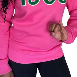 เสื้อสเวตเชิ้ตสีชมพู 1908 Ivy League Chenille คอกลม แขนยาว เนื้อผ้านุ่ม แฟชั่นลำลองสำหรับผู้หญิง เสื้อผ้าสำหรับชมรมนักศึกษา - Product Image 4