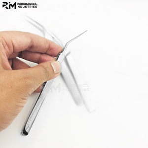 Pince à épiler RMI Silver Precision à pointe large à 45 degrés, antistatique, en acier inoxydable, pour extensions de cils, couleur bleue avec revêtement en poudre - Product Image 5
