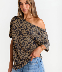 Camiseta de algodón lisa para mujer, suave, informal, de manga corta, transpirable, de verano, con logo personalizado, a la moda. - Product Image 4