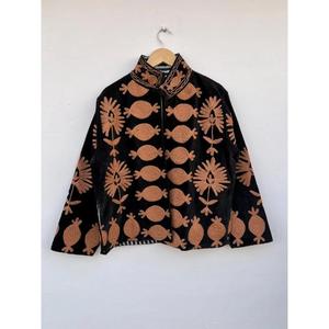 เสื้อแจ็คเก็ตวาร์ซิตี้พรีเมียม Suzani รุ่นฤดูใบไม้ร่วง/ฤดูหนาว แบบปกติ ผ้าถัก ระบายอากาศได้ดี ปักลาย ติดกระดุม ผ้าฝ้าย เป็นมิตรกับสิ่งแวดล้อม แบบสองด้าน ใช้ความร้อนได้ - Product Image 3