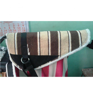 Juego de sillín occidental hecho a mano para carreras de barriles con forro de polialgodón, brida para montar a caballo, cuello de pecho, diseño de cuero mecanizado - Product Image 1