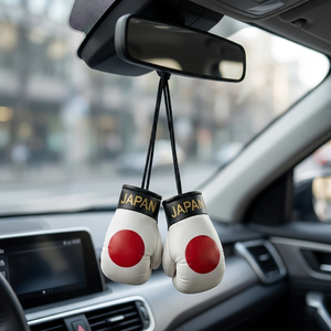 Mini-gant de boxe en cuir PU avec motif drapeau japonais – Ornement à suspendre pour voiture, porte-clés et pendentif de rétroviseur disponible - Product Image 2