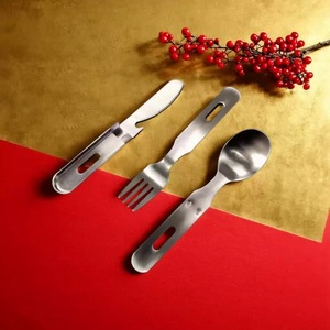 <span class=keywords><strong>Set</strong></span> di posate tre in uno da esterno: coltello, forchetta e cucchiaio, portatile per campeggio ed escursioni - Product Image 1