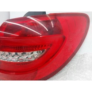 Luz Trasera Derecha Usada Clase B A2468200664 - Product Image 3