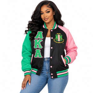 Chaqueta Bomber Negra con Forro Personalizado, Chaqueta Varsity Bordada con Letras Griegas en Rosa y Verde para Mujer, Estilo Urbano - Product Image 1