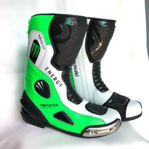 Botas de motociclista Monster personalizadas, a prueba de viento y agua, de cuero, disponibles en todas las tallas. - Product Image 1