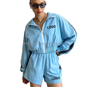 Ensemble veste et short coupe-vent personnalisés Veste et short coupe-vent personnalisés Survêtements coupe-vent en nylon pour femmes - Product Image 3