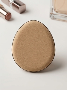 [K-ESSENTIALS] Éponge de maquillage en forme d'œuf beige en gros, applicateur professionnel pour le visage, en vrac - Product Image 4