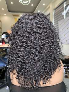 Paquets de Livraison de Cuticules Personnalisables de 18 20 22 Pouces Vente en Gros Trame de Cheveux Bruns Naturels Extensions de Cheveux Humains Style Bouclé - Product Image 3