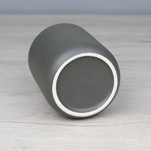 Velas Aromáticas de Lujo en Forma de Pilar, Hechas a Mano con Cera de Coco y Soja, Color Gris Mate y Blanco, para Fiestas, Cumpleaños y Hogar - Product Image 3