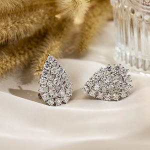 Boucles d'oreilles clous en or blanc pour femme, diamants ronds taille brillant, luxe, mariage, diamants de laboratoire certifiés IGI couleur D - Product Image 4