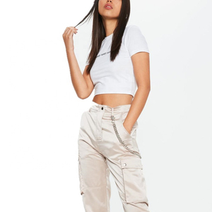 Camiseta Corta Blanca para Mujer, Cuello Redondo, Manga Corta, Color Sólido, Informal, con Estampado de Logotipo, Estilo Primavera Verano - Product Image 1
