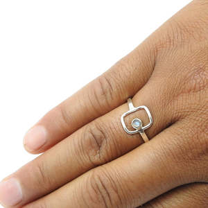 Classy Design 925 Sterling Silver <b>Ring</b> Comes With Bezel Set Natural Round Cut <b>Labradorite</b> Gemstone Eternity Band Boho Jewelry - Product Image 5