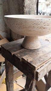 Cuenco Artesanal de Resina Lunavera, Centro de Mesa Decorativo de Epoxi Hecho a Mano con Forma Contemporánea para una Decoración del Hogar Sofisticada - Product Image 4
