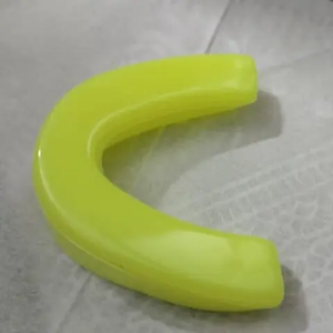 Protège-dents en cuir personnalisé avec logo, design durable absorbant les chocs pour MMA, logo personnalisé, matériau EVA de précision - Product Image 4