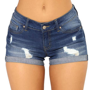 Shorts en jean déchirés taille haute pour femme avec revers retroussés et détails déchirés, style décontracté d'été - Product Image 5