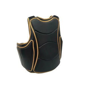 Protector de pecho, equipo de protección deportiva de alta calidad, material ligero y cómodo, diseño duradero para artes marciales y boxeo - Product Image 1