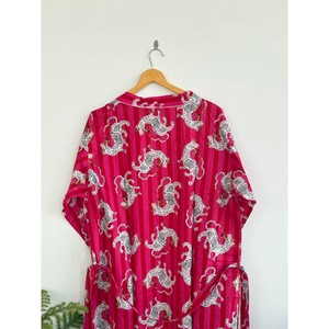 V-Neck Printed <b>Animal</b> <b>Pattern</b> Kimono Robe With Belt Three Quarter Sleeve Maxi Length Loose Fit 100 Polyester Cover-Up - Product Image 4