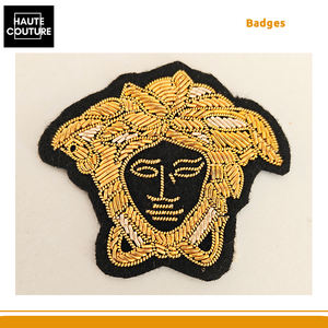 Insignias Bordadas a Mano Personalizables con Diseño de Cara de Medusa, Tamaño 5 x 5 cm, Hechas a Mano por un Proveedor de Origen de la India con la Mejor Calificación - Product Image 2
