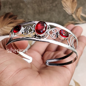 Bracelet manchette en argent sterling 925 avec grenat naturel, bijou fait main en pierres précieuses, bracelet bohème tendance pour femme - Product Image 3