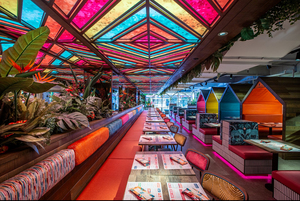 เฟอร์นิเจอร์ตกแต่งภายในสไตล์เรโทรสำหรับบาร์ร้านเหล้าแบบชนบท เหมาะสำหรับตกแต่งผับแบบดั้งเดิม ร้านไวน์ และการออกแบบพื้นที่ดื่มด่ำ - Product Image 5