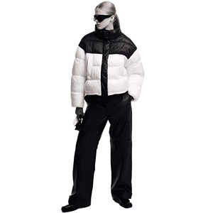 Veste matelassée coupe-vent personnalisée pour homme avec logo, longue, en toile, à capuche, légère, chaude, imperméable, rembourrée pour l'hiver - Product Image 4