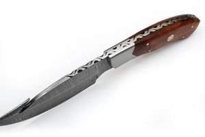 Cuchillo de Caza Personalizado de Acero de Damasco, Afilado como una Navaja, con Espiga Completa, para Camping y Supervivencia, con Mango de G10 y Funda - Product Image 3