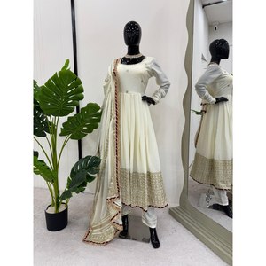 Vestido de Fiesta Hecho a Mano con Corte en A, Talla XL, con Lentejuelas y Bordado de Encaje, Cintura Natural, Organza Bordada, RTC - Product Image 4