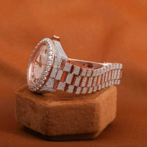 Montre-bracelet mécanique automatique en acier inoxydable, couleur or rose, cadran saphir, entièrement sertie de moissanite, luxueuse, vintage, style hip-hop - Product Image 2