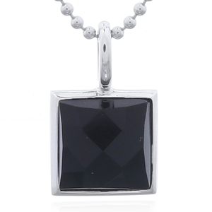 Pendentif élégant en argent 925 avec agate noire carrée sertie dans un cadre, pour un usage quotidien - Product Image 1