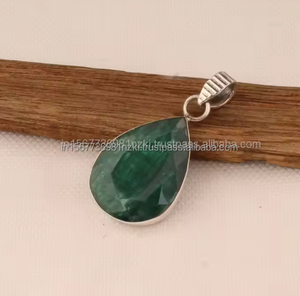 Colgante de Esmeralda, colgante bohemio de Plata de Ley 925, colgante hecho a mano de piedras preciosas de pera, regalo de dama de honor, joyería de plata Bohemia - Product Image 2