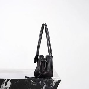 Sacs seau personnalisés de luxe en toile pour femme, style national, avec deux sangles et fermeture à cordon, pour toutes les saisons - Product Image 1