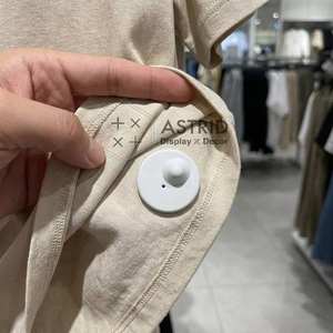 แท็กป้องกันการโจรกรรม EAS ความถี่ 8.2 เมกะเฮิรตซ์ พร้อมแม่เหล็กป้องกันการขโมย สำหรับห้างสรรพสินค้า ผลิตจากพลาสติก ABS ทนทาน - Product Image 5