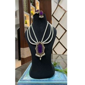 Conjunto de Collar y Pendientes Kundan de Moda, Chapado en Oro de Primera Calidad, con Circonitas y Perlas de Imitación, para Bodas y Fiestas - Product Image 2