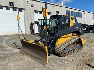 Excavatrice sur chenilles jaune d'occasion fiable de 3 tonnes avec peu d'heures de fonctionnement et cabine entièrement fermée pour projets utilitaires - Product Image 5