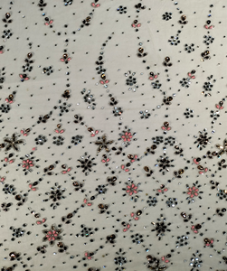 Tissu en dentelle filet orné de strass, artisanal et exclusif, pour robes de mariée et tenues de cérémonie - Product Image 5