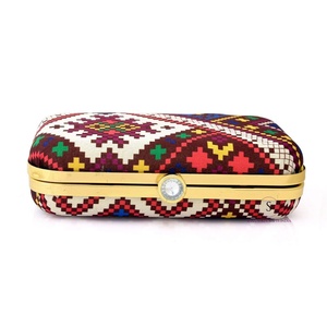 Magnifique Pochette Femme à Imprimé Géométrique Ethnique avec Fermeture à Verrou, Idéale pour Soirées et Mariages, avec Bandoulière Chaîne Détachable - Product Image 2