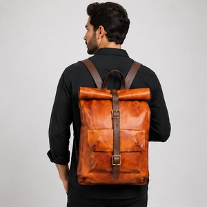 Mochila Vintage de Cuero Suave con Parte Superior Enrollable, Estilo Rugby, Bandolera Casual para Viajes, con Dos Correas, Alta Calidad, 20-39L, para Halloween y Navidad - Product Image 5