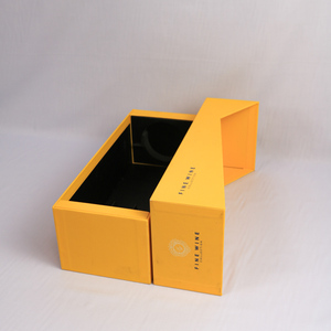 Caja de regalo de vino de papel impresa de lujo con cierre magnético para botellas de vino tinto y champán - Product Image 2