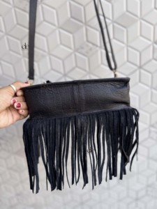 Bolso de mano con flecos para mujer, hecho a mano con cuero tallado, estilo gitano bohemio, patrón a cuadros en blanco y negro, estilo occidental, multiusos. - Product Image 5