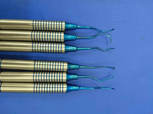 ชุดเครื่องมือขูดหินปูนทำความสะอาดฟันแบบแมนนวลคุณภาพสูง Grace Dental พร้อมเครื่องมือผ่าตัดทางทันตกรรมทำจากเหล็กกล้าไร้สนิม - Product Image 2