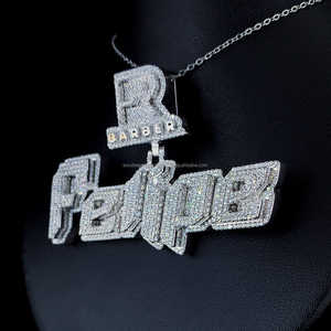 VVS1D จี้เพชรโมอิสสีเงิน S925ของผู้ชายแบบปรับแต่งได้สไตล์ฮิปฮอปประดับเพชรตัวอักษรสีทองสำหรับปาร์ตี้ - Product Image 2